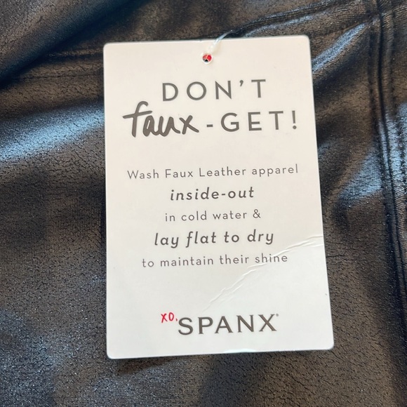 NWT Spanx Faux Leather Leggings Black Medium - Picture 12 of 15